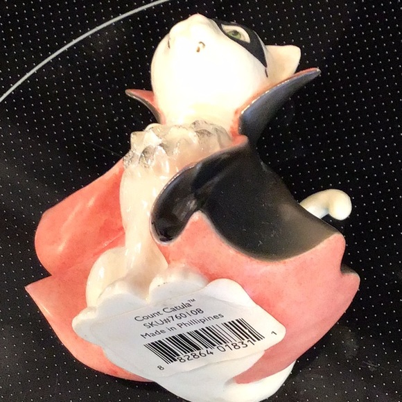 Halloween Cat Ceramic Figurine - Picture 2 of 4